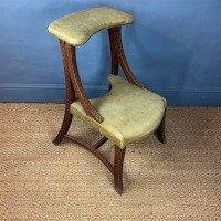 http://macintoshantiques.co.uk/web/images/stock4250-4300/smart_thumbs/ma4255 c_thumb_200.jpg